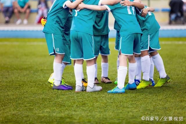 雷迪克透露凯斯勒与里夫斯今日缺阵但无大碍